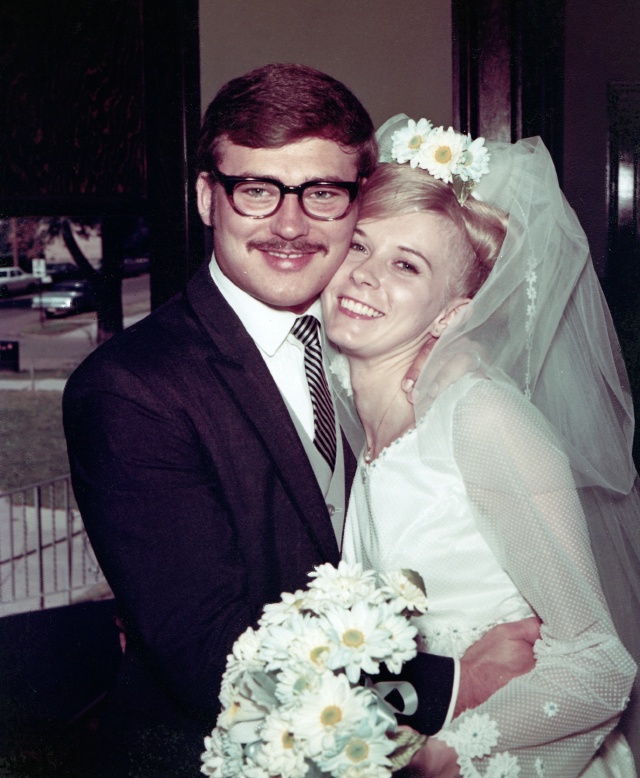 1969-08-31 Jim Janeen Wedding 22.jpg